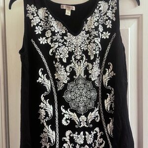 Cato Black and White Floral Blouse Made in Mexico. Super cute.